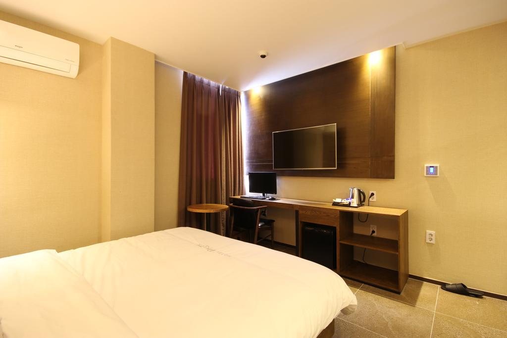 Hotel 38.5 Jinhae Changwon Εξωτερικό φωτογραφία