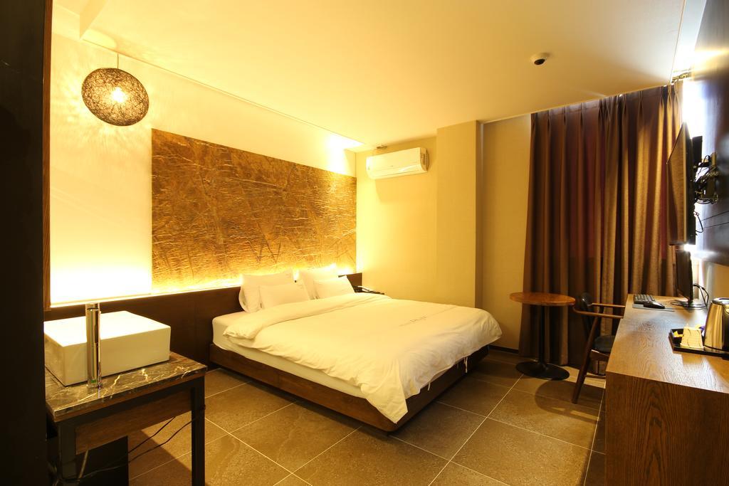 Hotel 38.5 Jinhae Changwon Εξωτερικό φωτογραφία