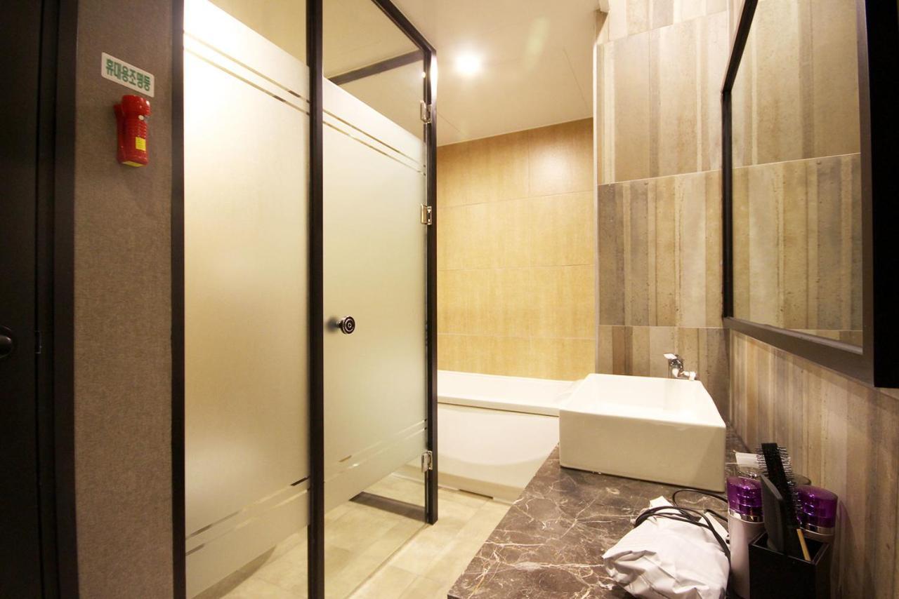 Hotel 38.5 Jinhae Changwon Εξωτερικό φωτογραφία